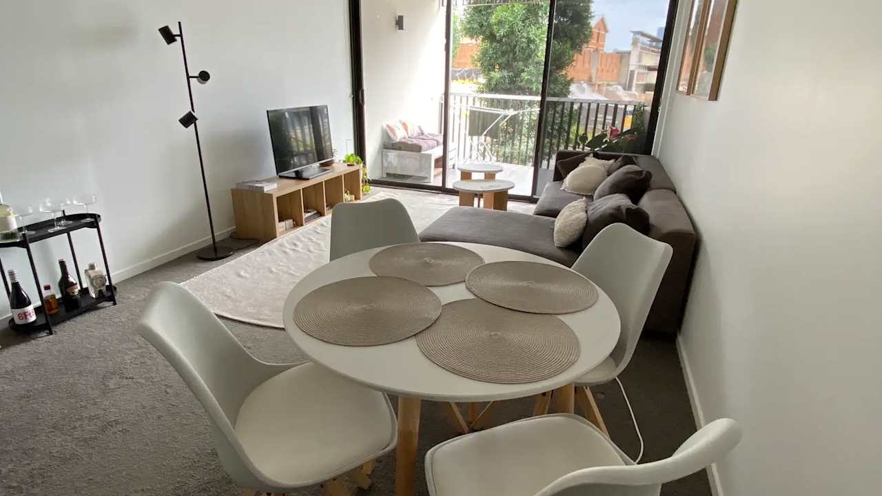 Furnished room with own bathroom