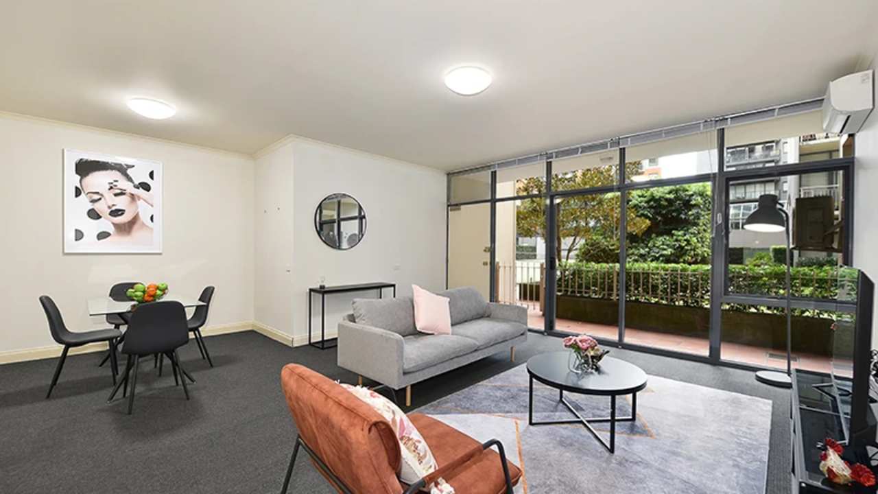 Whole property with 2 rooms for rent