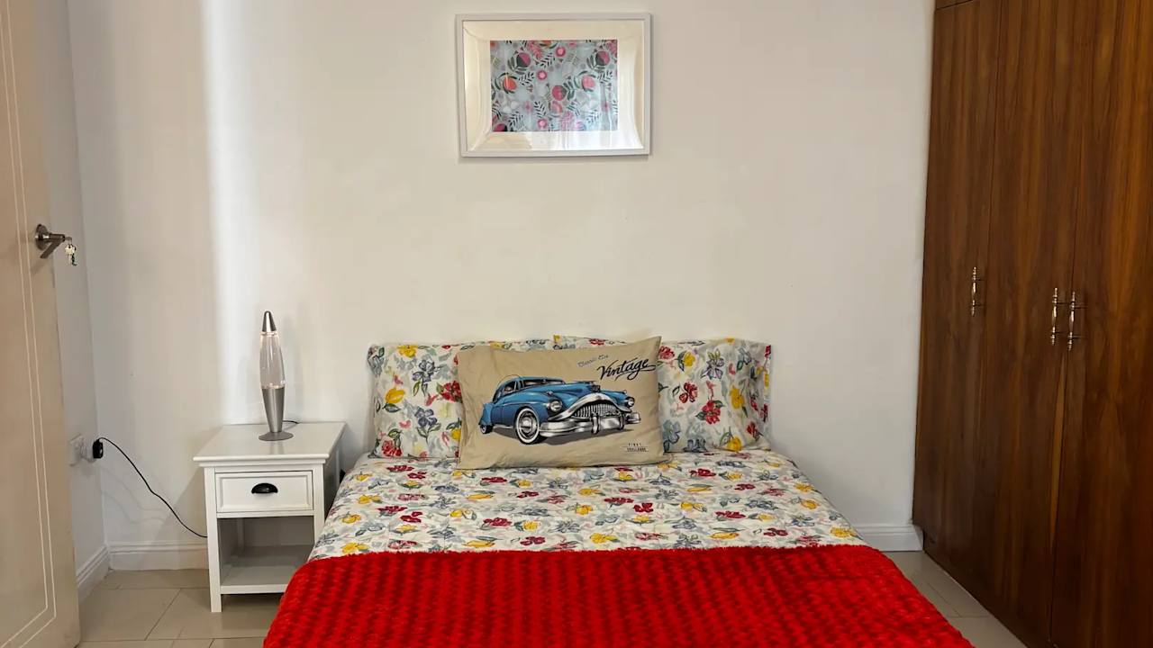 Furnished room in a share house