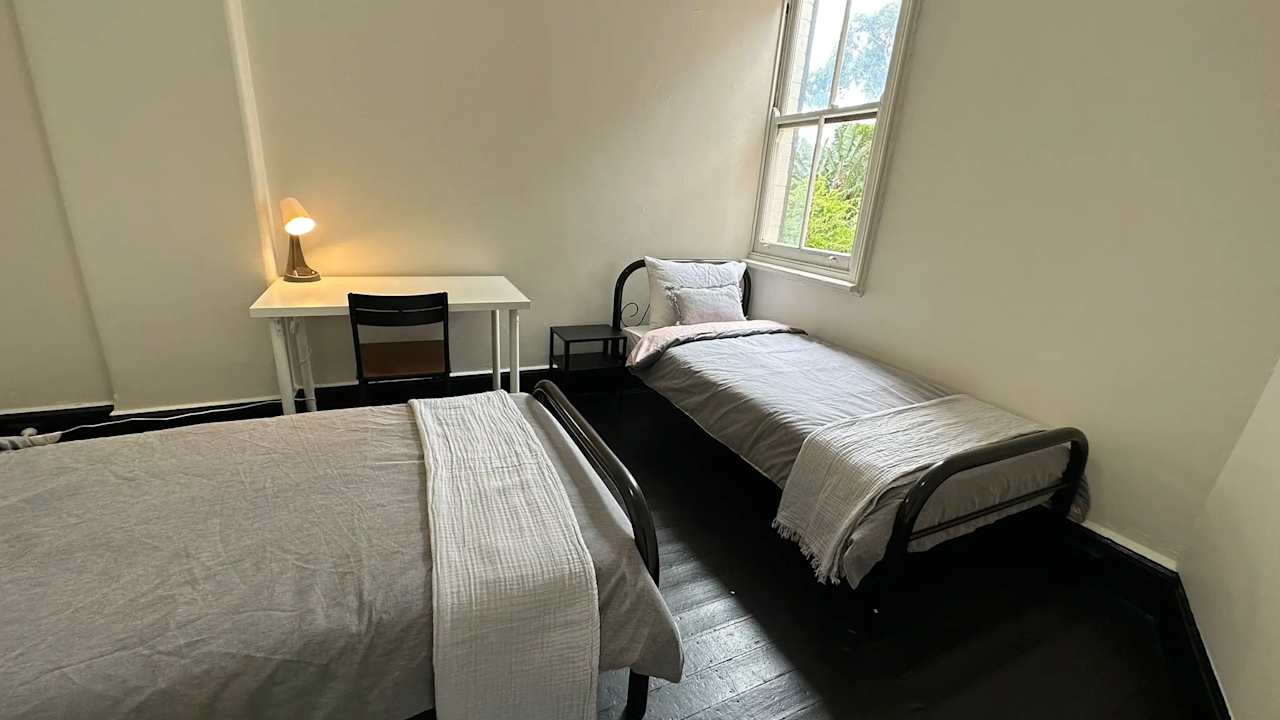 Furnished room in a share house