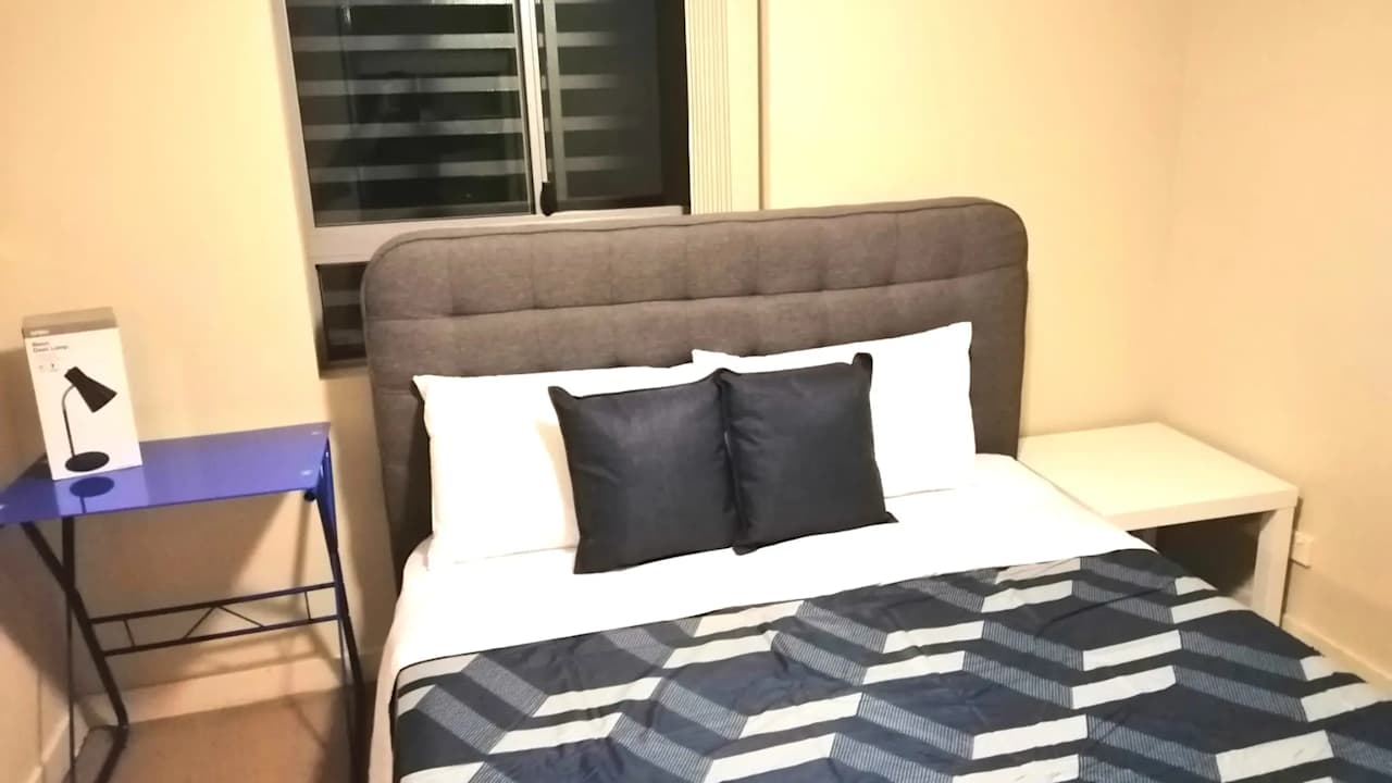 Furnished room in a flatshare