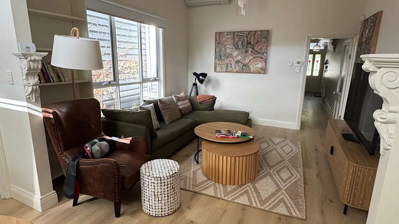 Furnished room in a share house