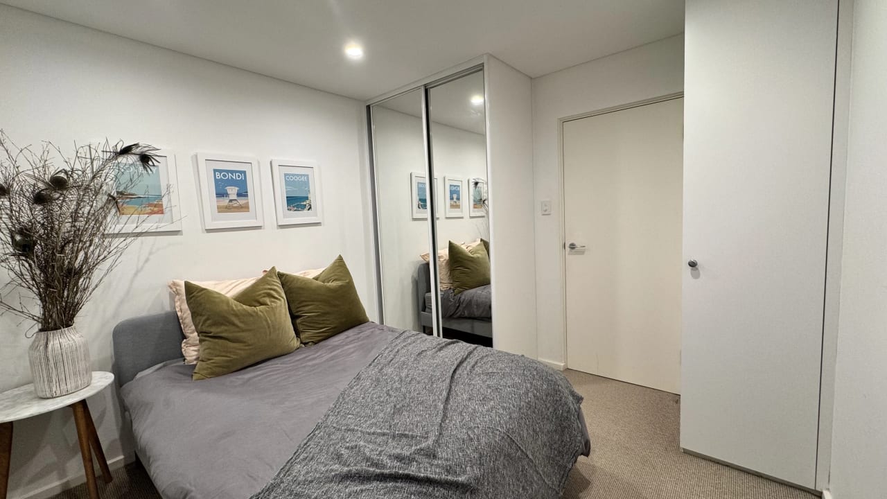 Furnished room in a flatshare