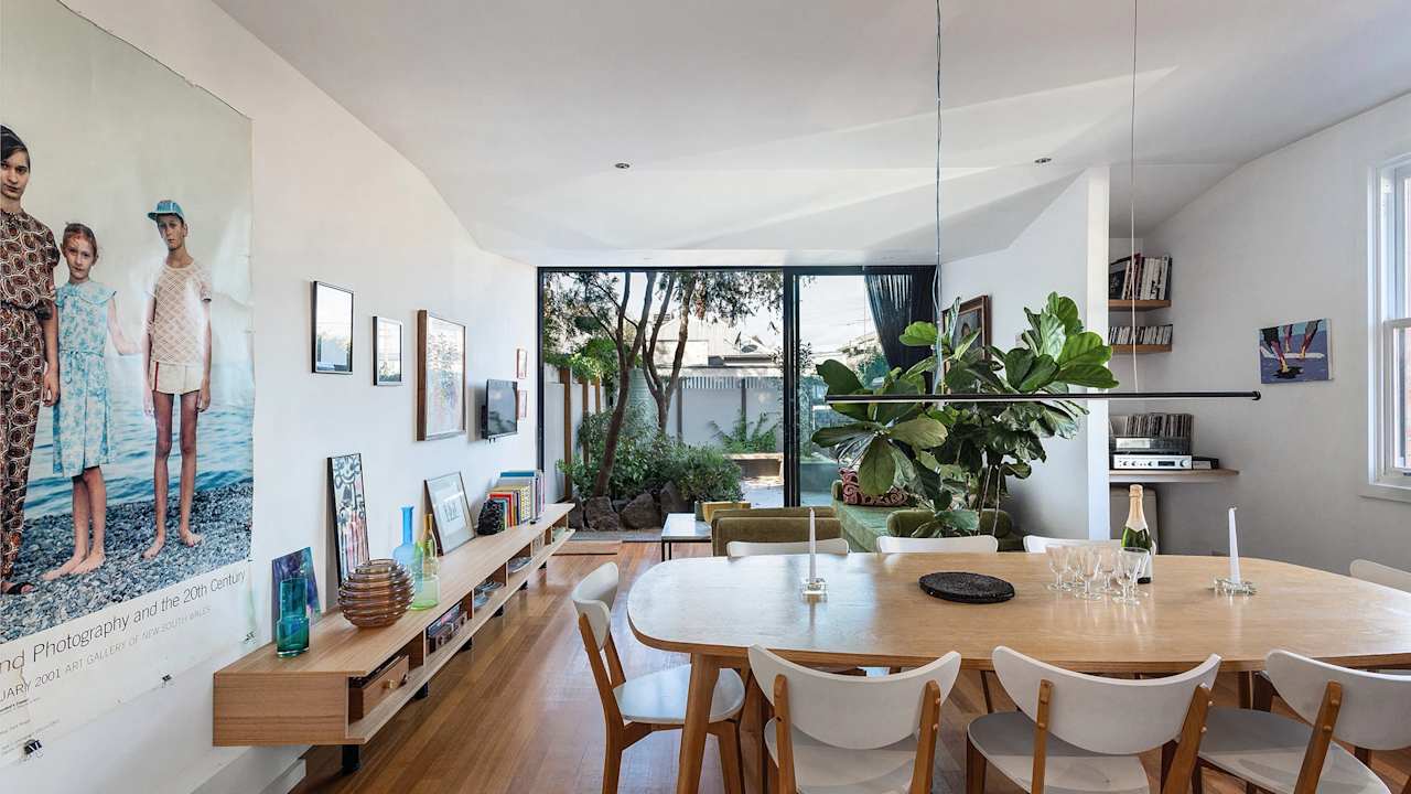 Room in a share house