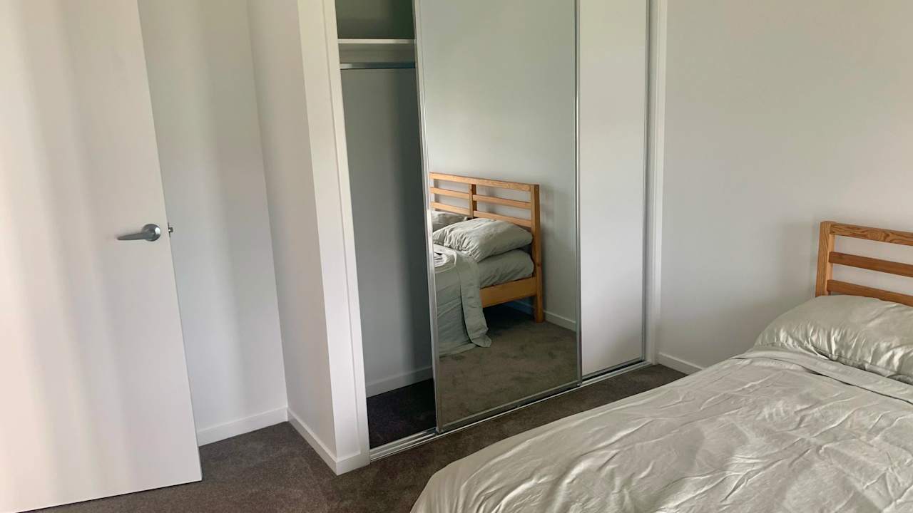 Room in a share house