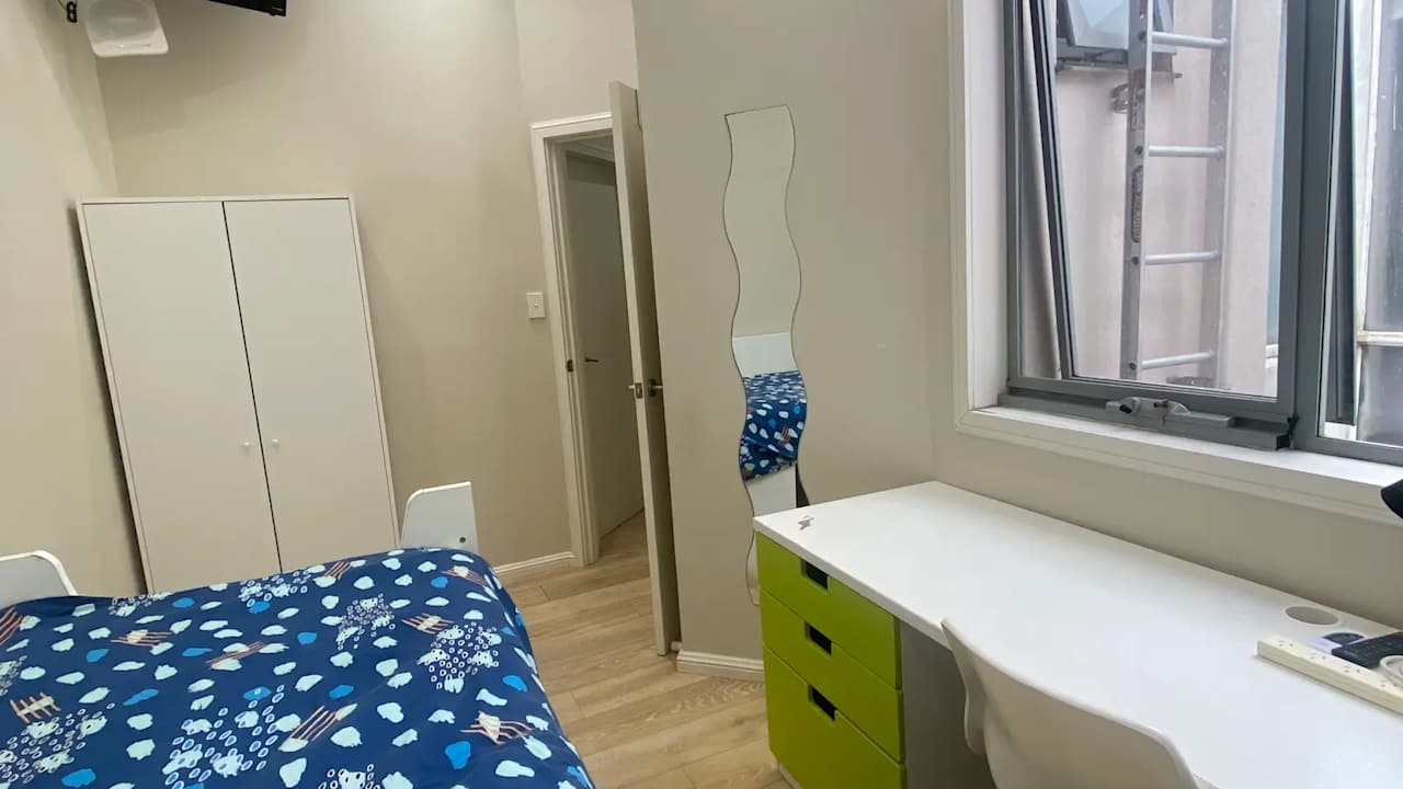Furnished room in a share house