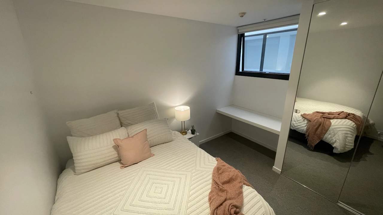 Furnished room with own bathroom