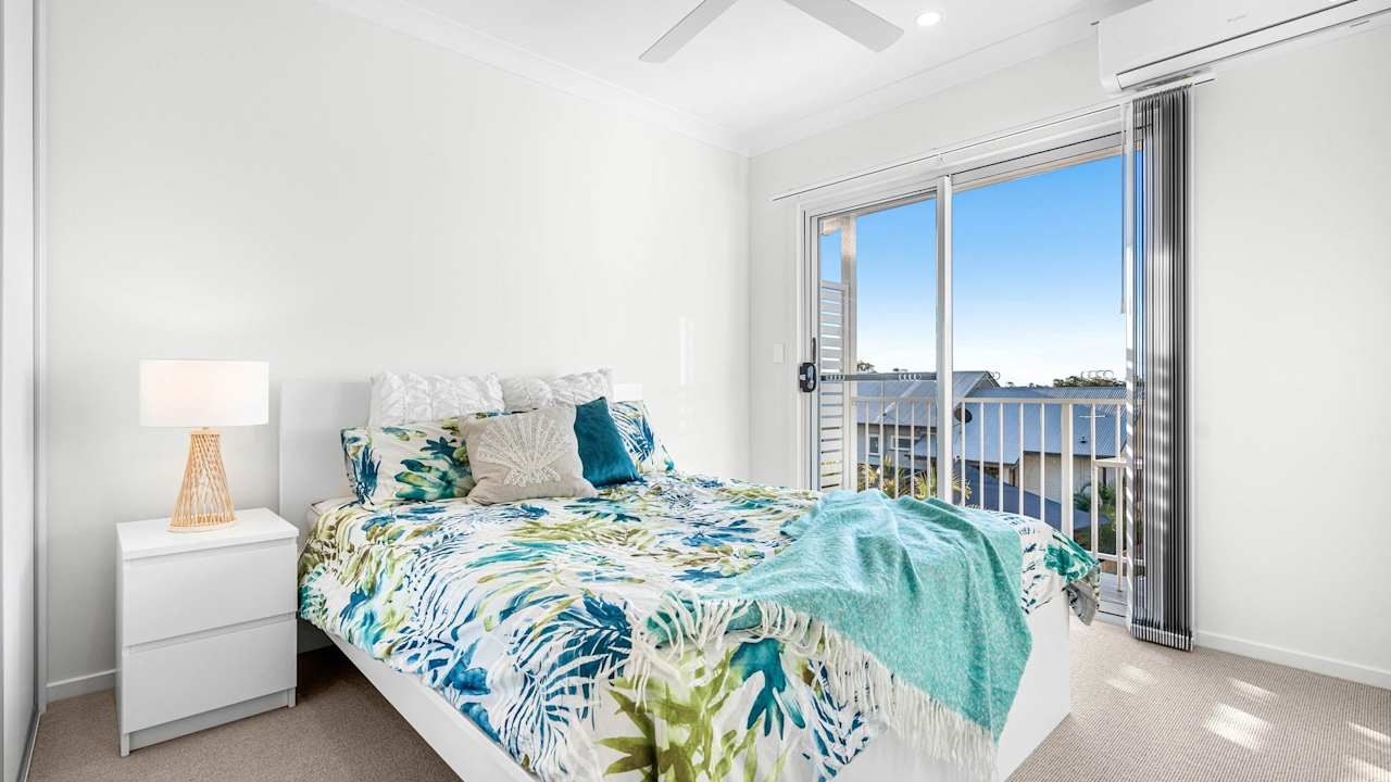 Furnished room studio flat for rent