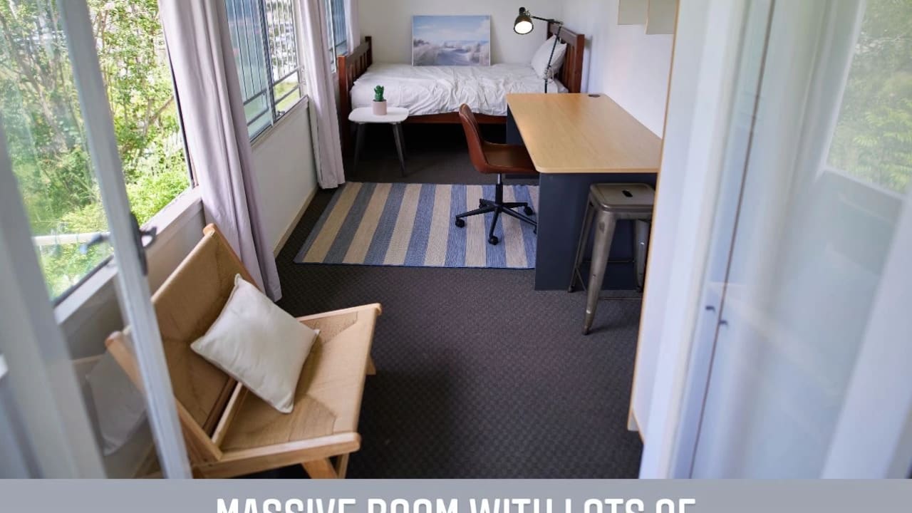 Furnished room in a share house