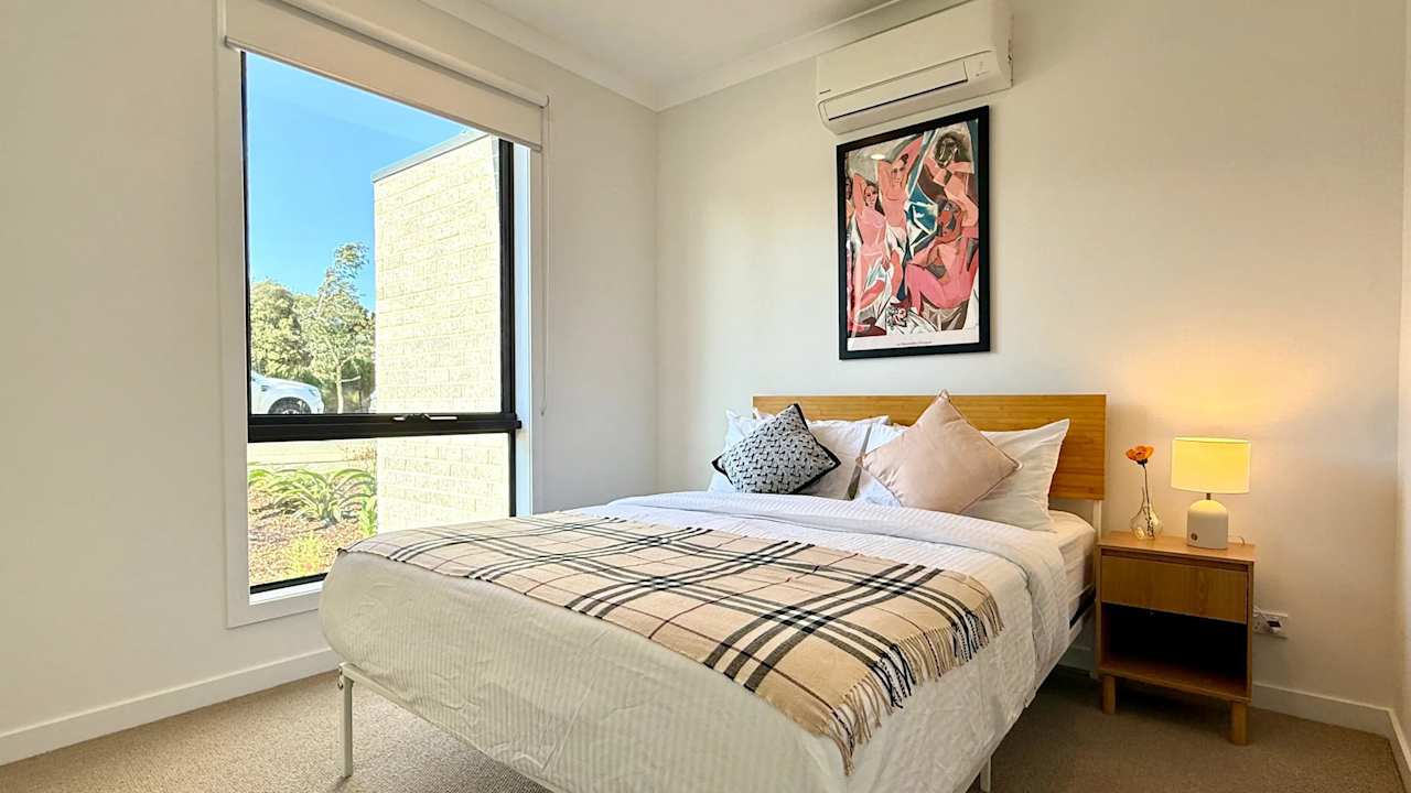 Furnished room with ensuite in a share house
