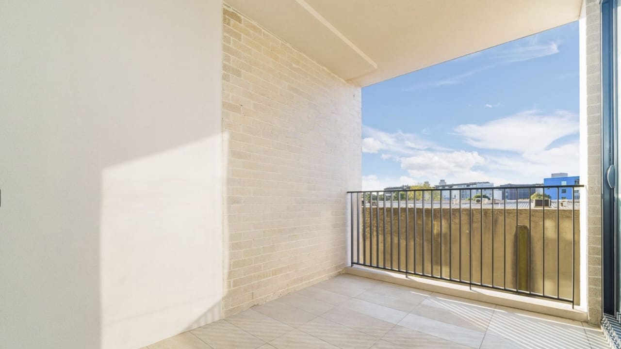 Whole property with 2 rooms for rent