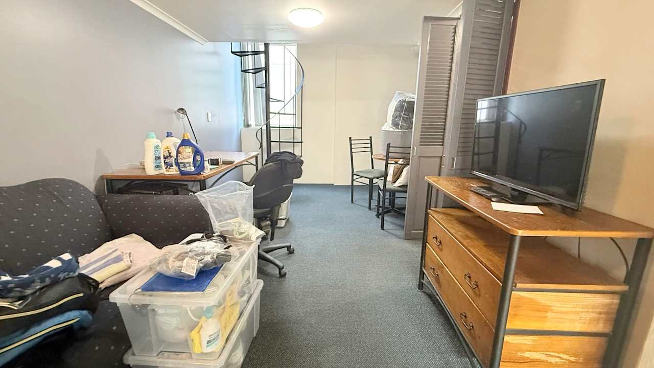 Furnished room studio flat for rent