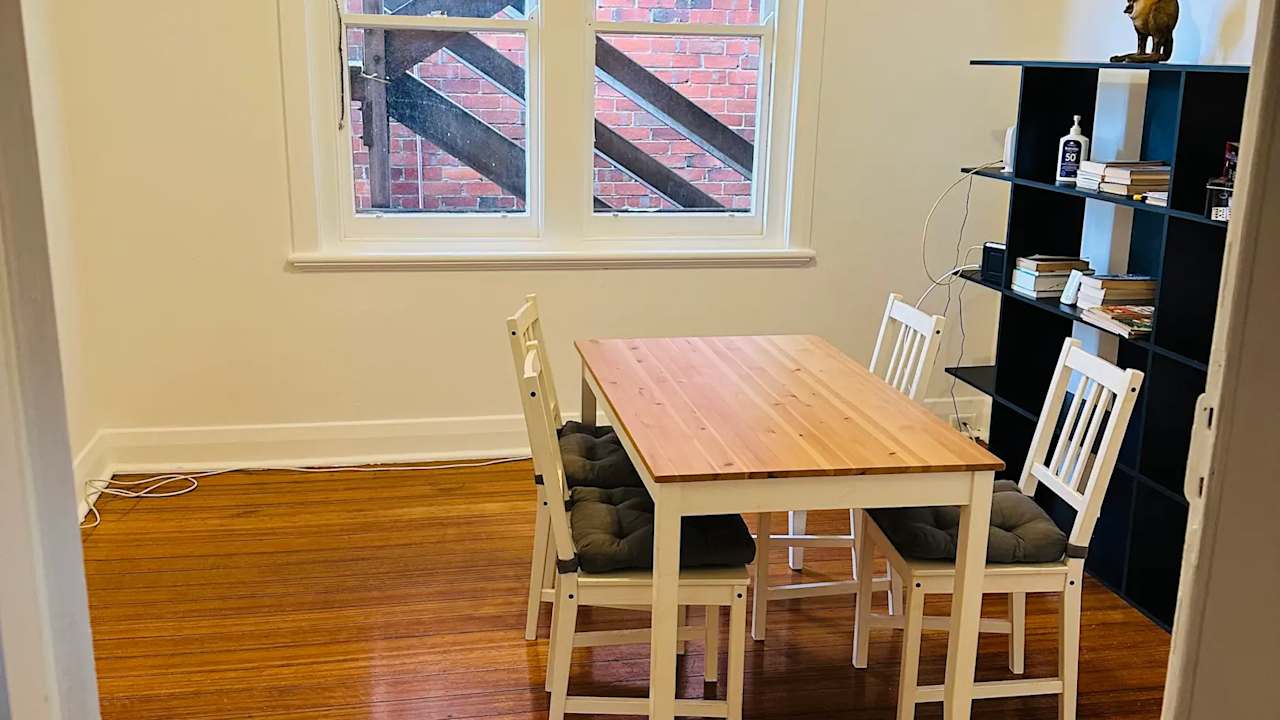 Furnished room in a flatshare