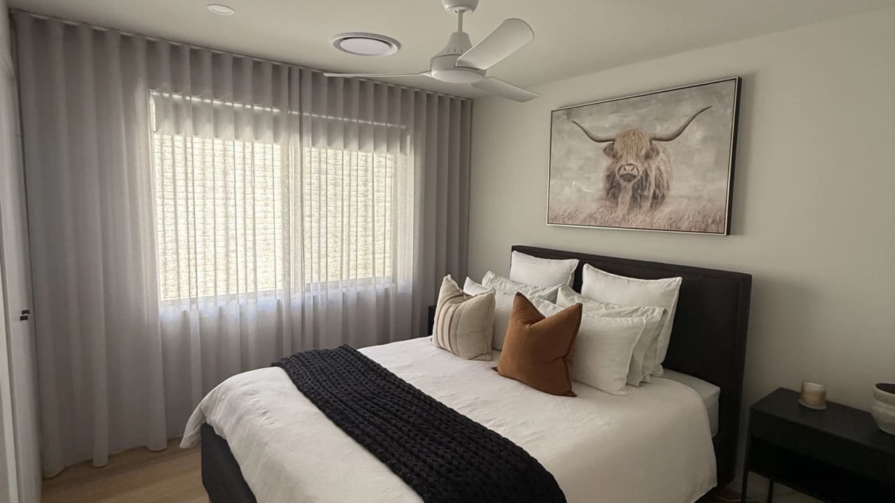 Furnished room in a share house