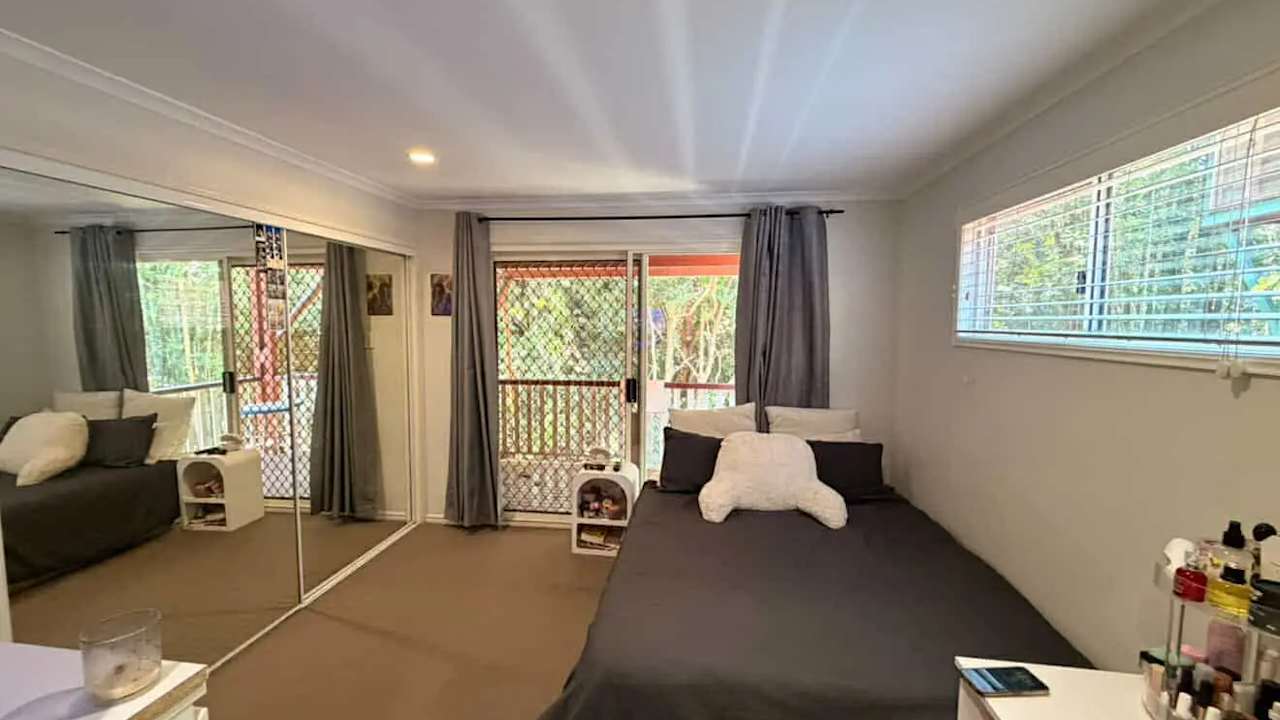 Unfurnished room with ensuite in a share house