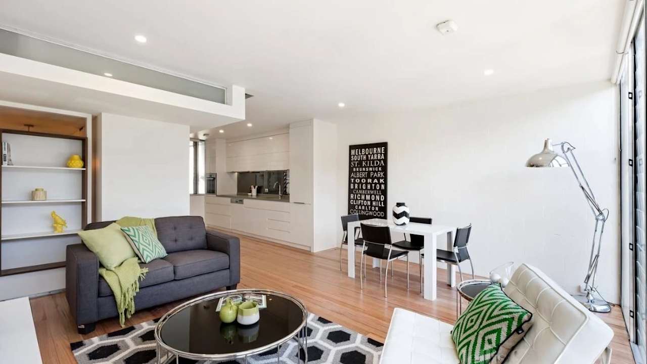 Furnished room in a share house