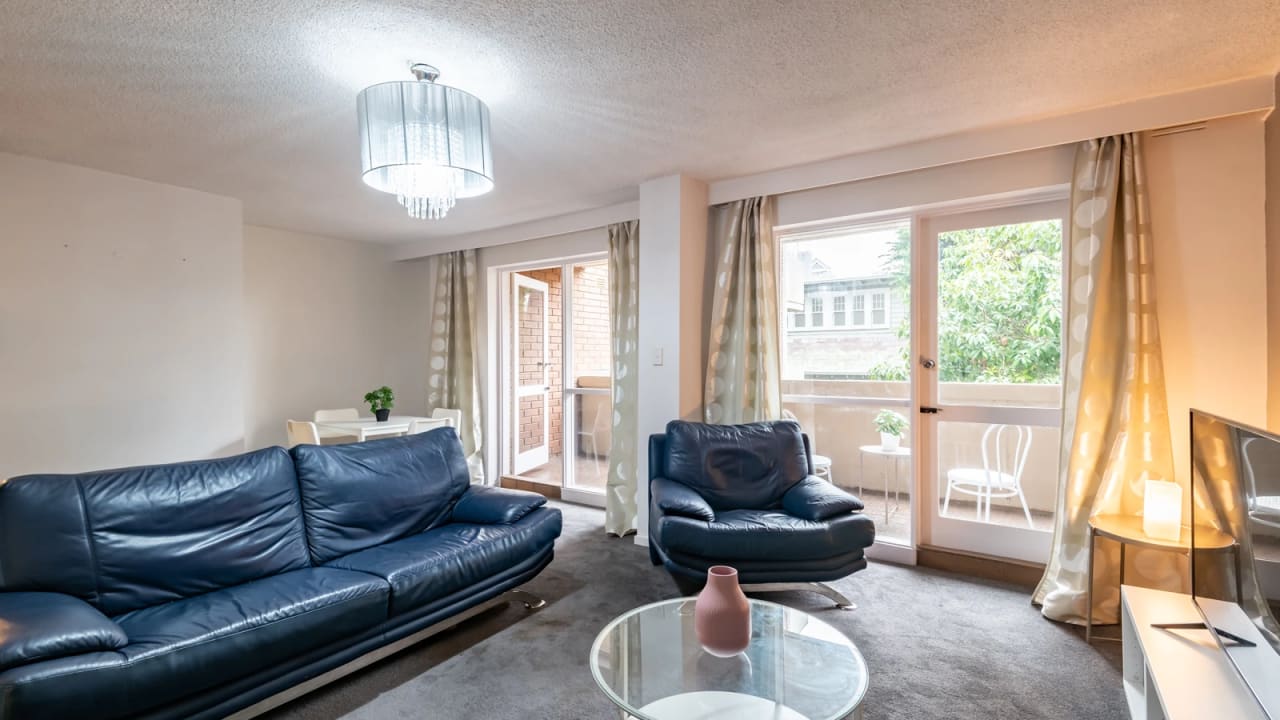 Whole property with 2 rooms for rent