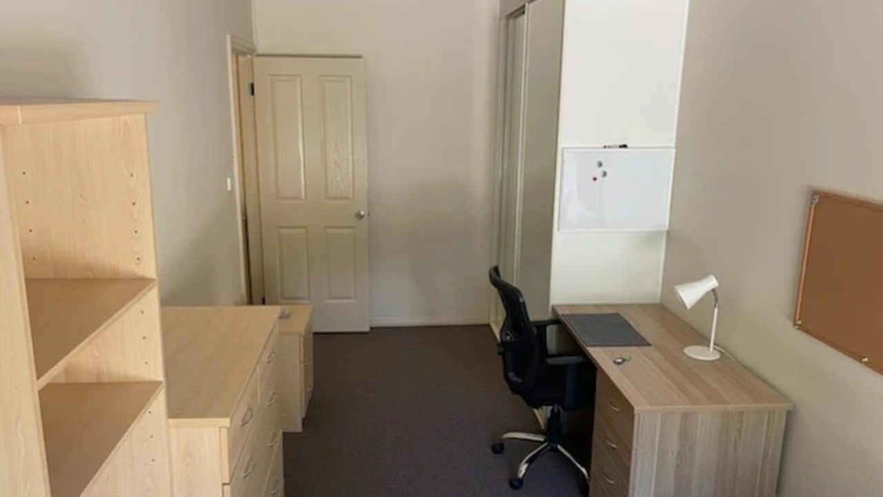 Furnished room in a share house