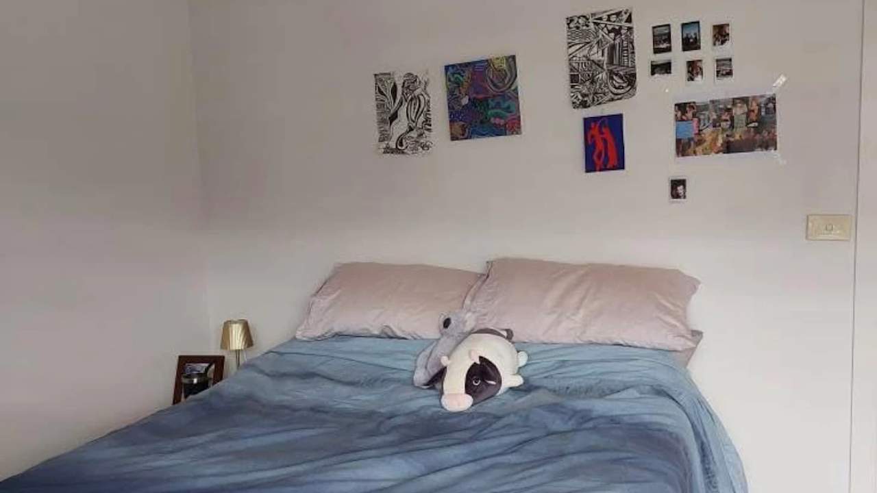 Unfurnished room with own bathroom