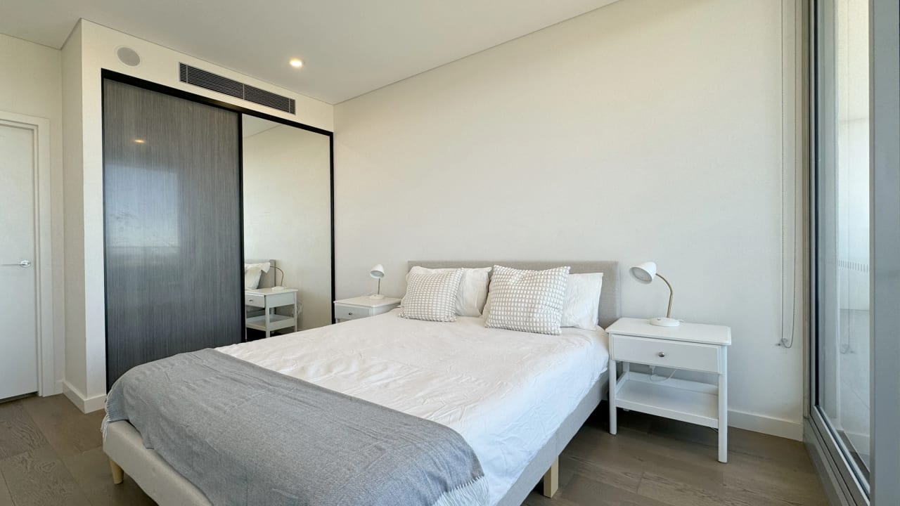 Furnished room in a flatshare
