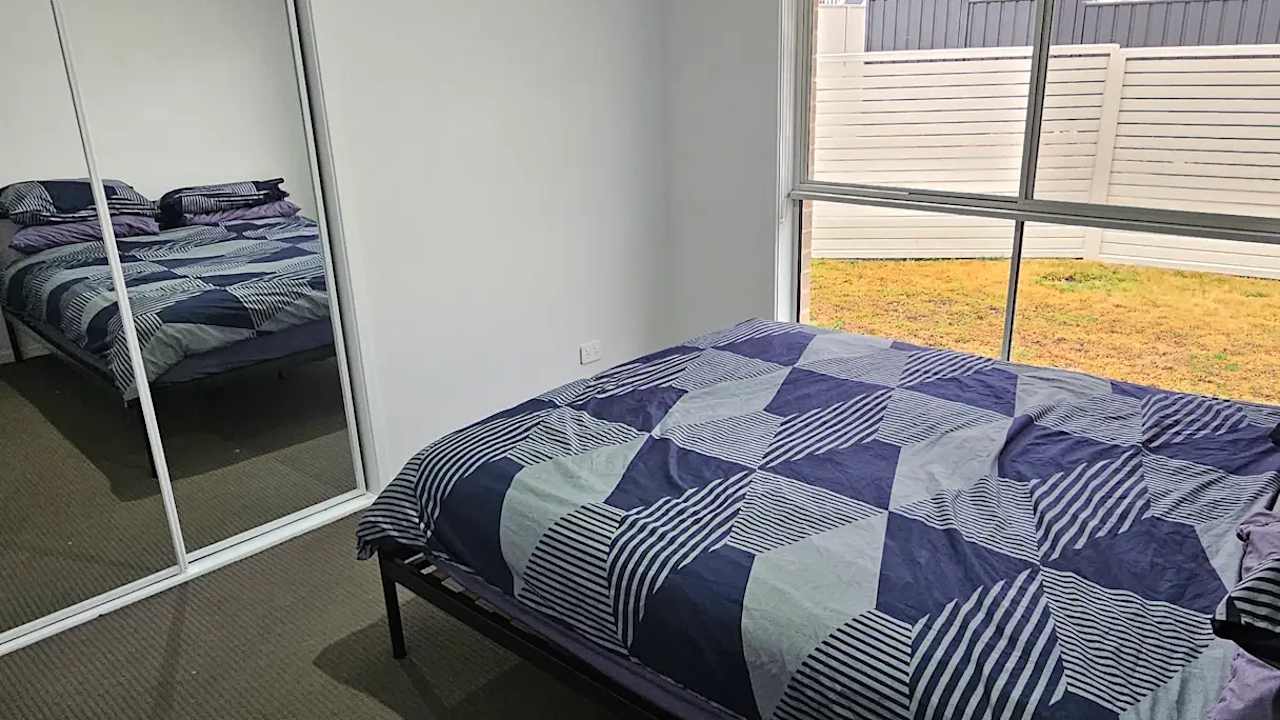 Furnished room with own bathroom