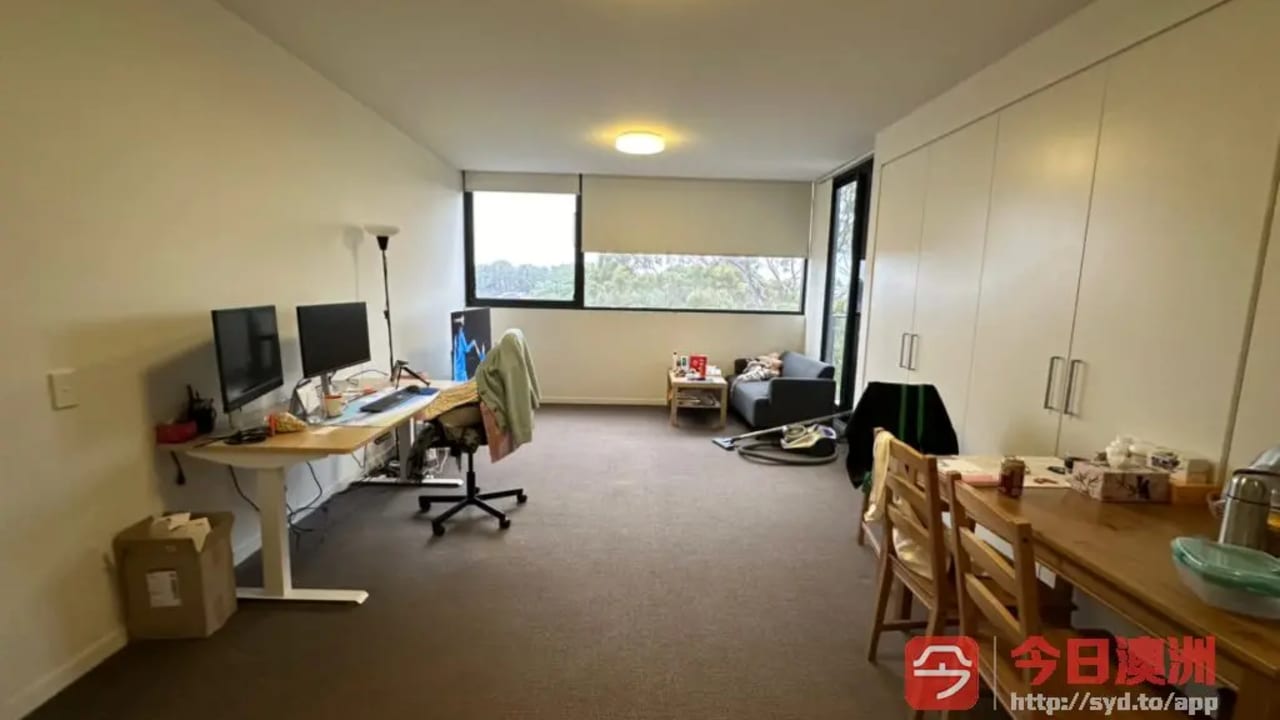 Furnished room with own bathroom