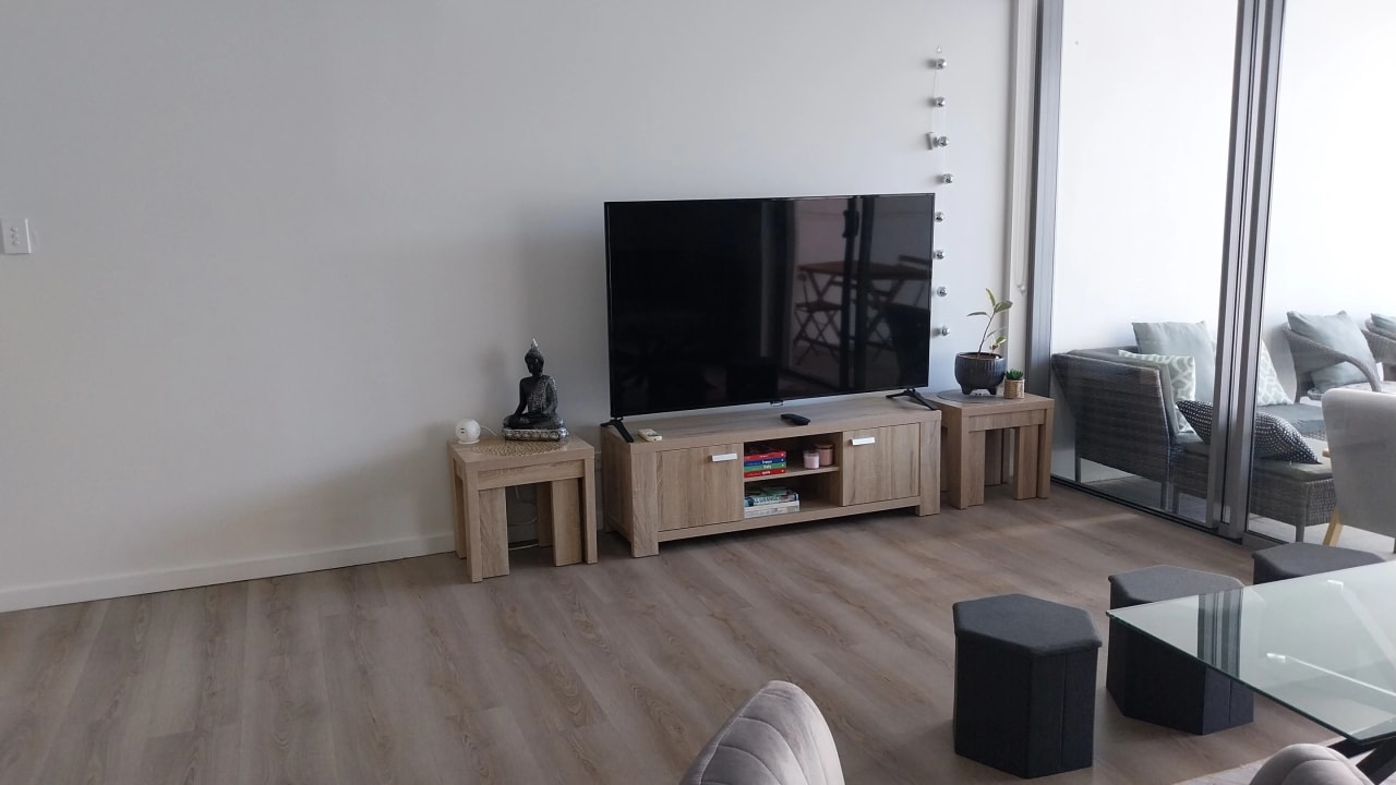 Furnished room with ensuite in a flatshare