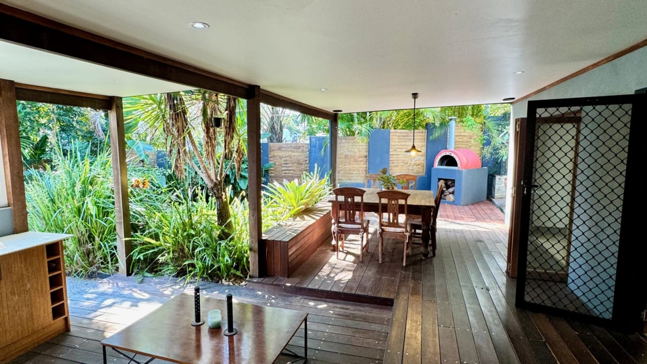 Room in a share house