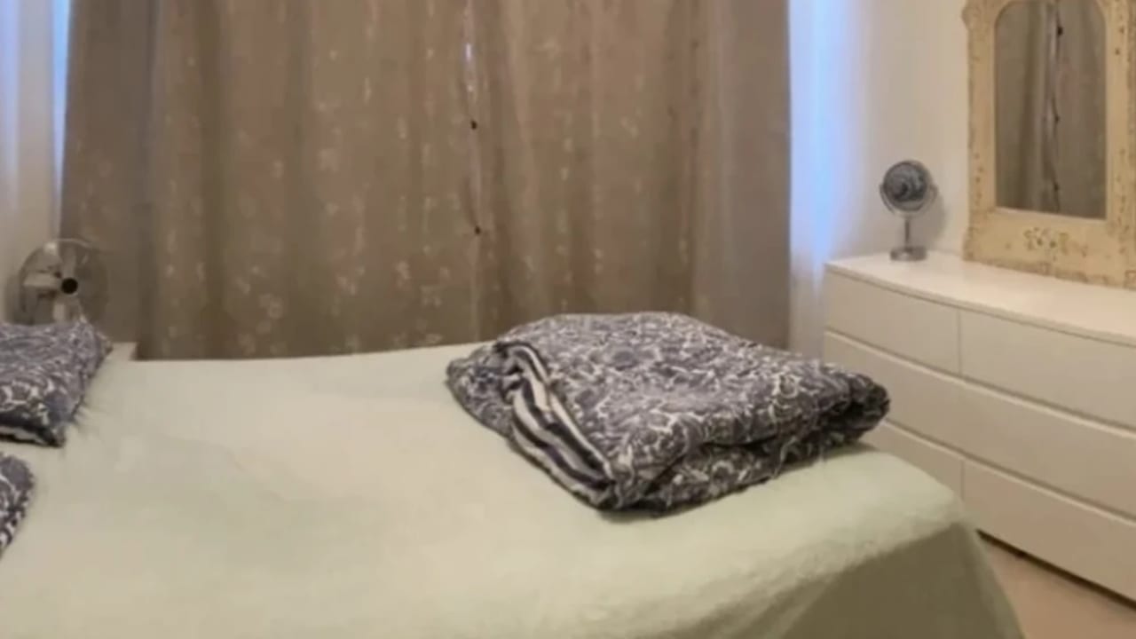 Furnished room in a share house