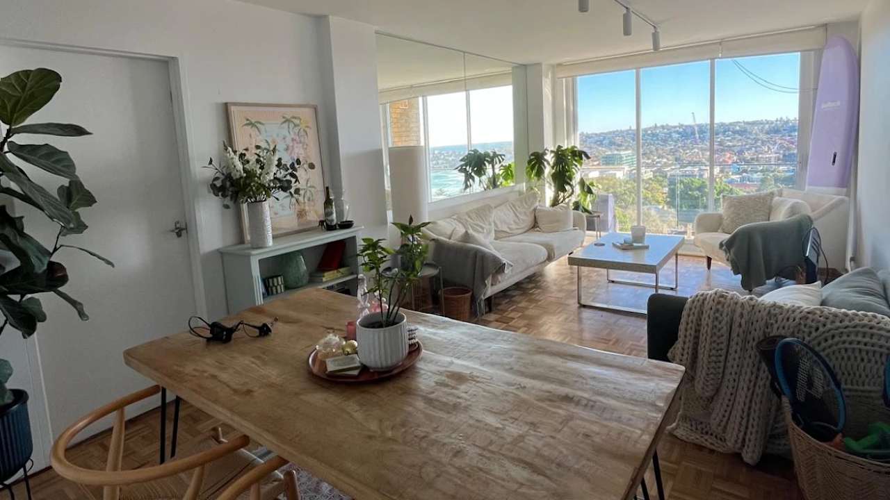 Unfurnished room with own bathroom