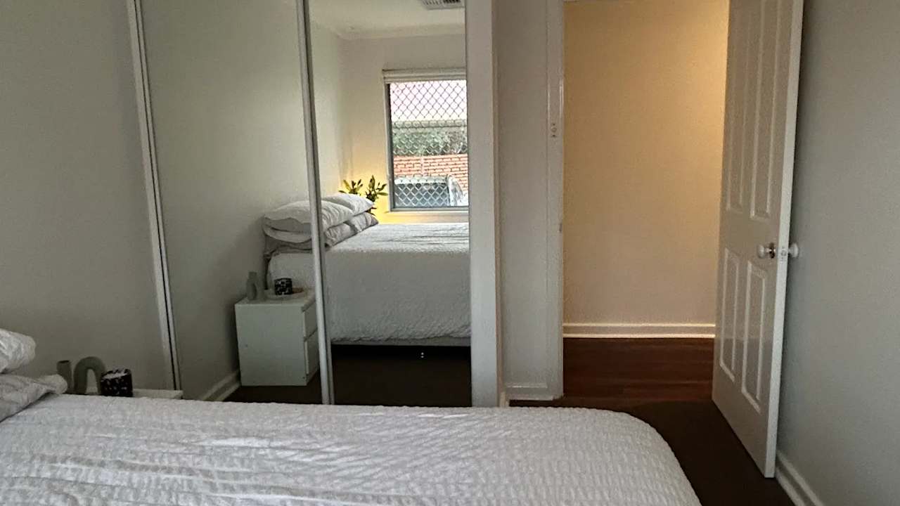 Unfurnished room with own bathroom