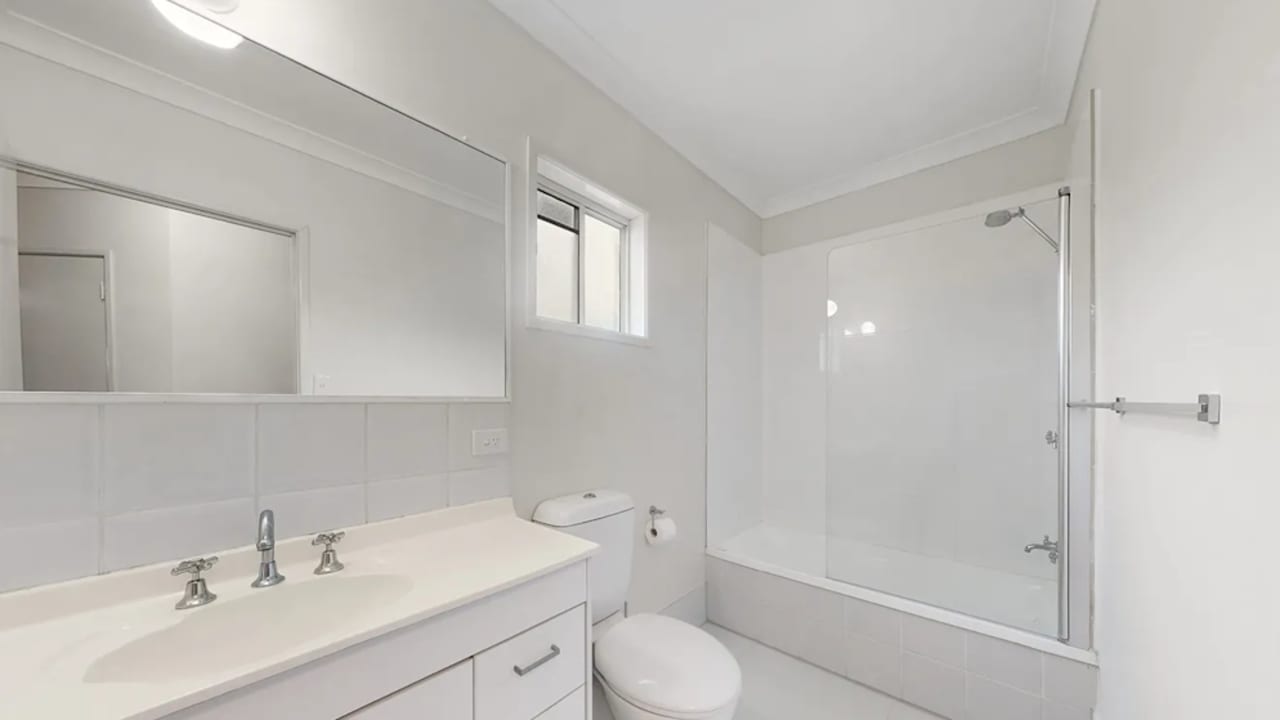 Furnished room with own bathroom