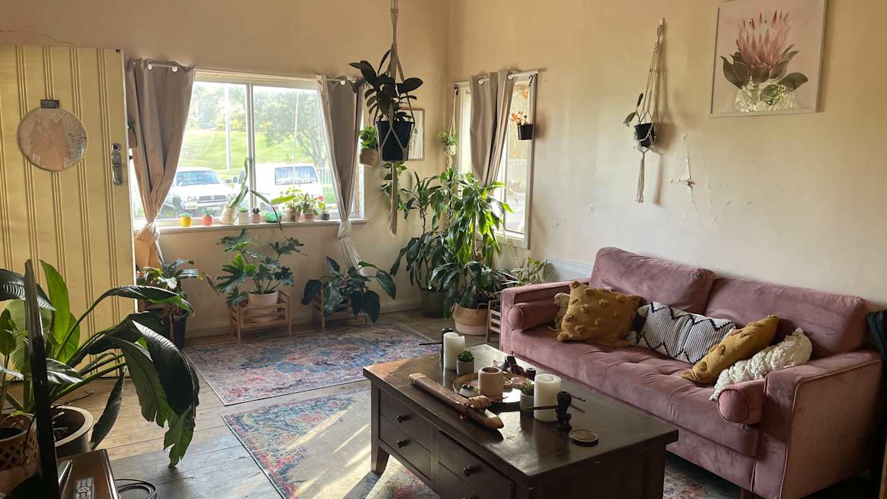 Room in a share house