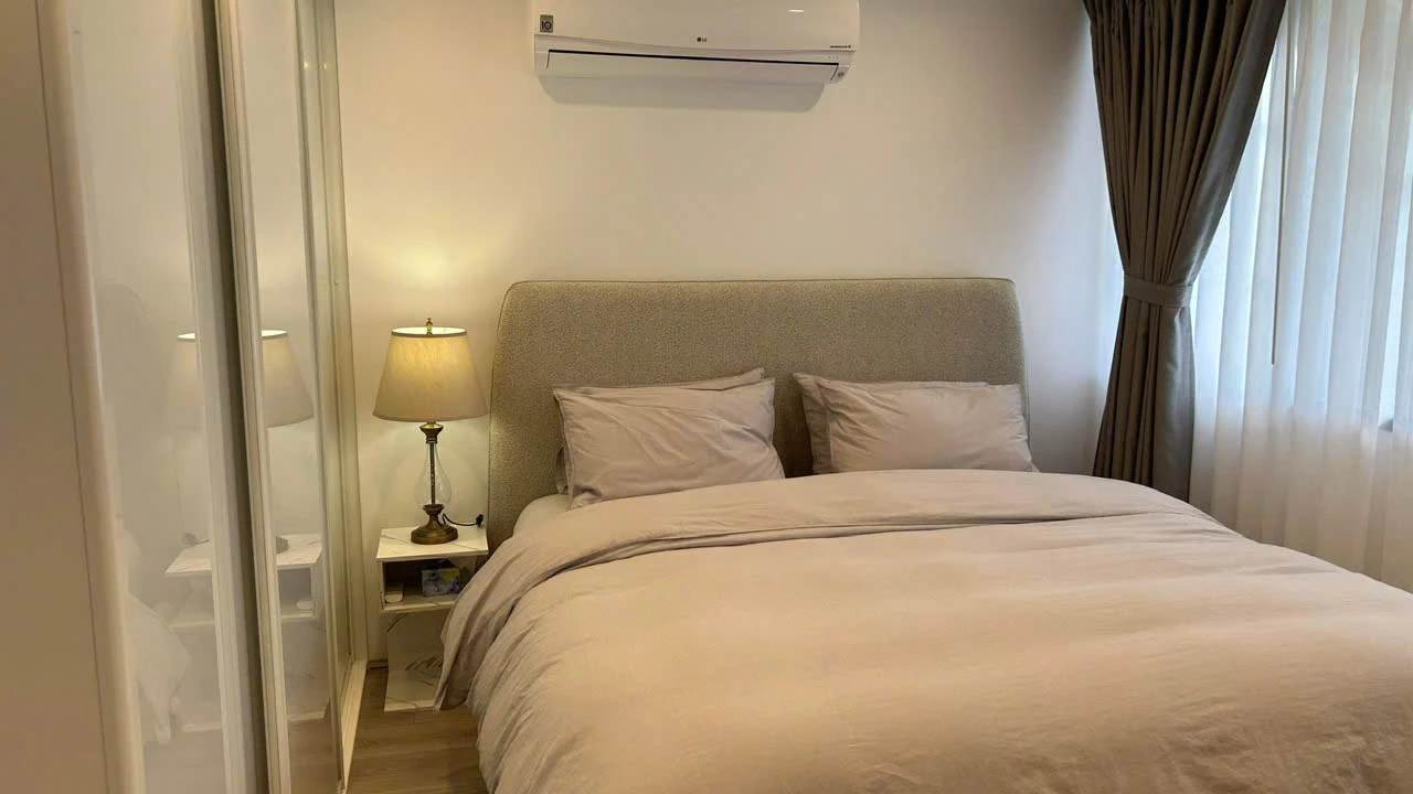 Furnished room with own bathroom