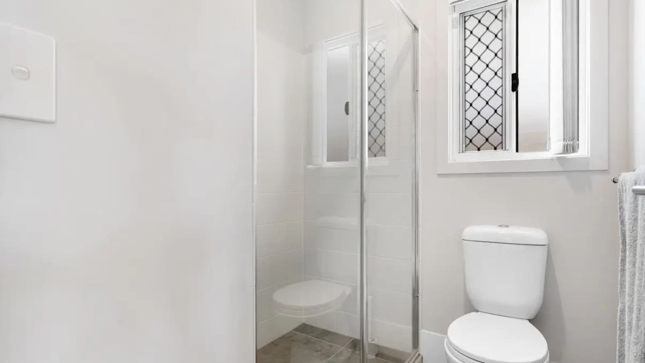 Furnished room studio flat for rent