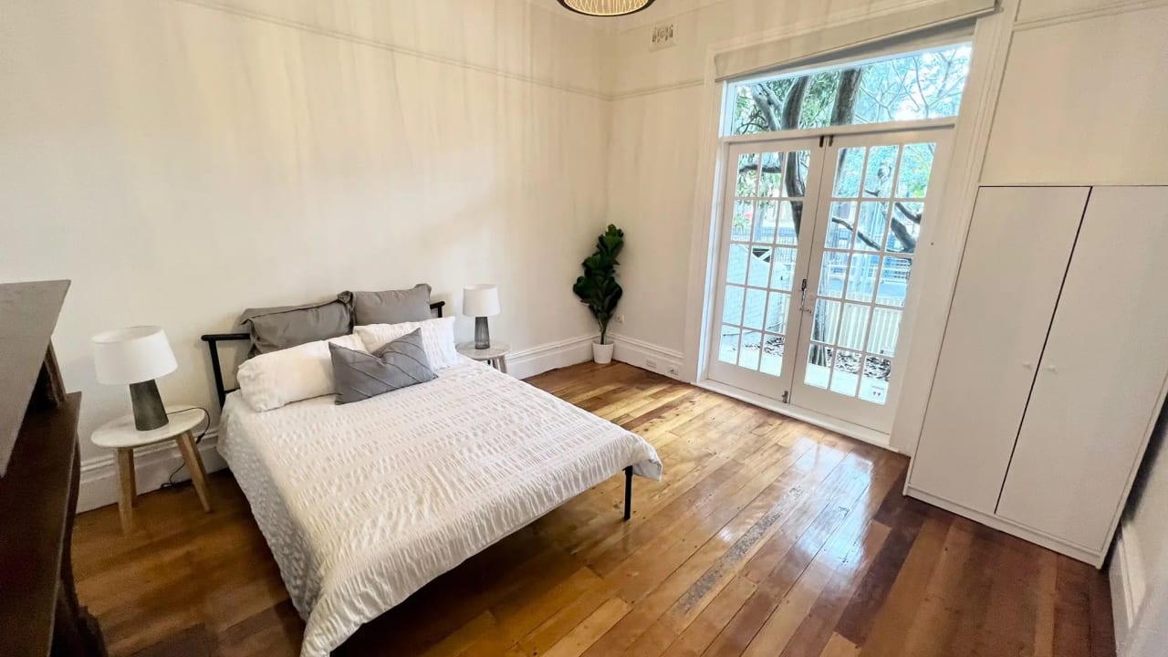 Room in a share house