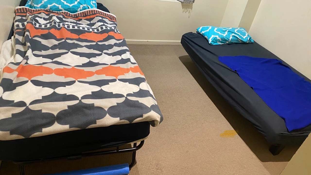 Furnished room with ensuite in a flatshare