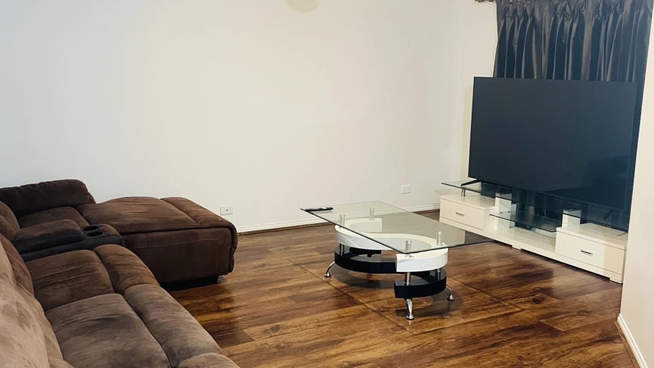 Room in a share house