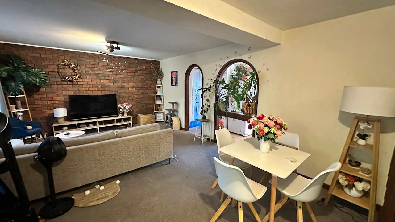 Furnished room in a share house