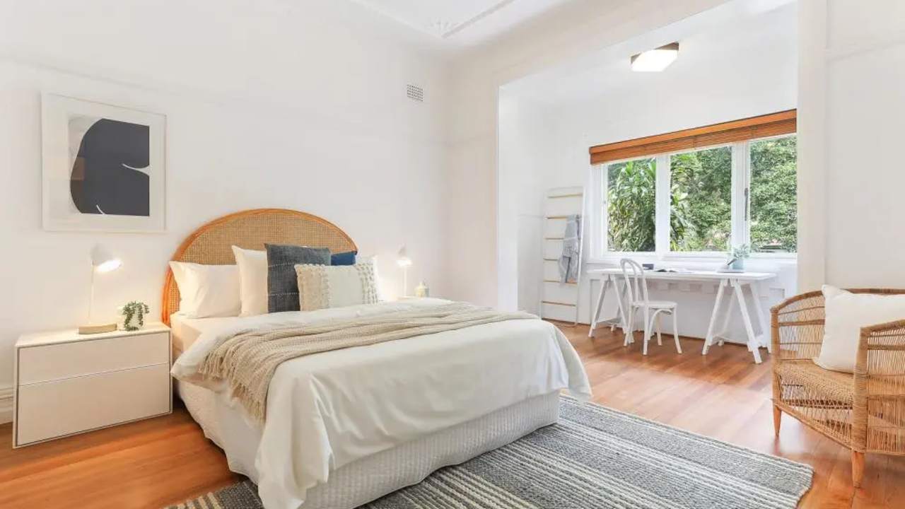 Whole property with 2 rooms for rent