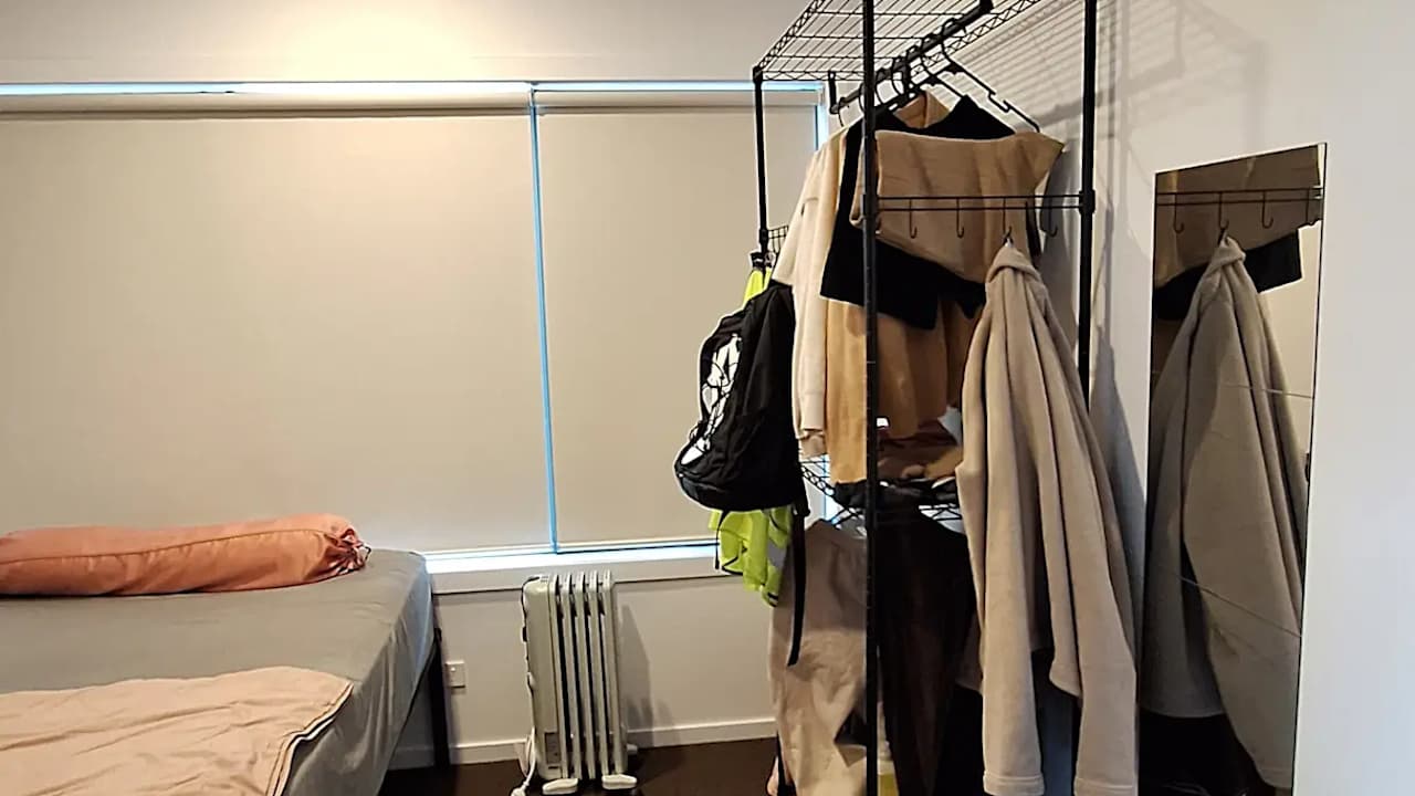 Furnished room in a share house