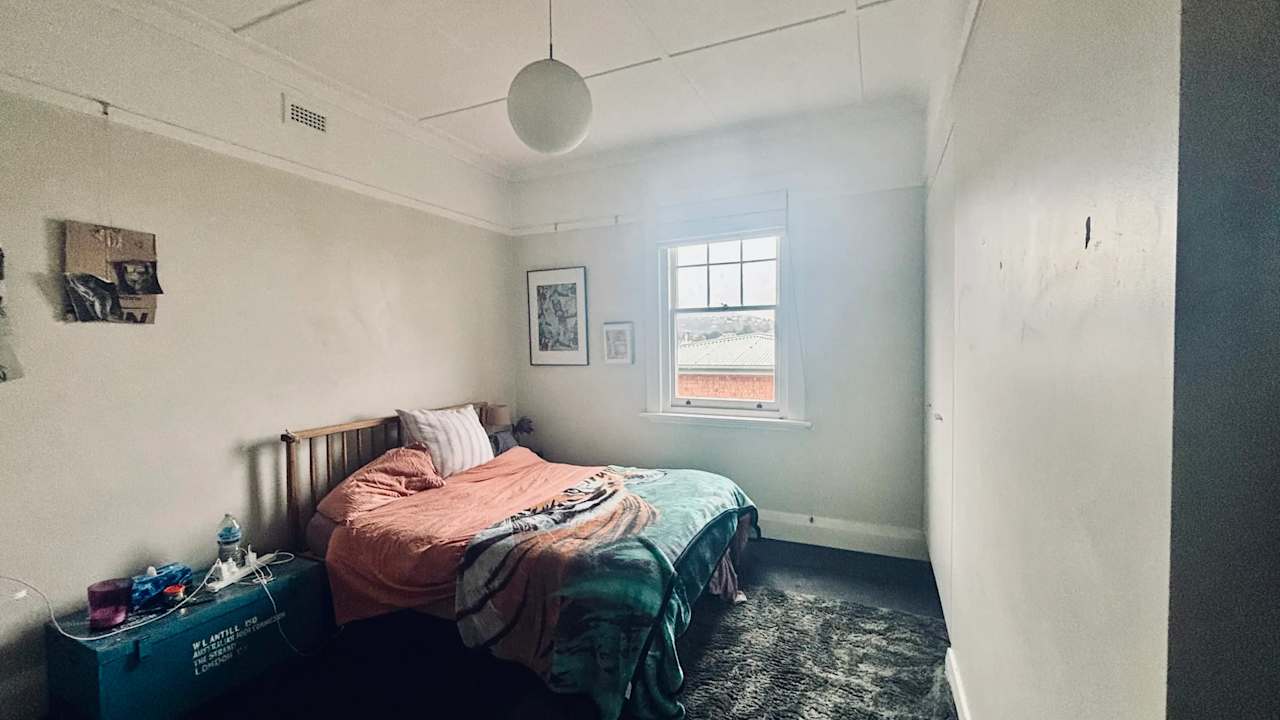 Unfurnished room in a share house