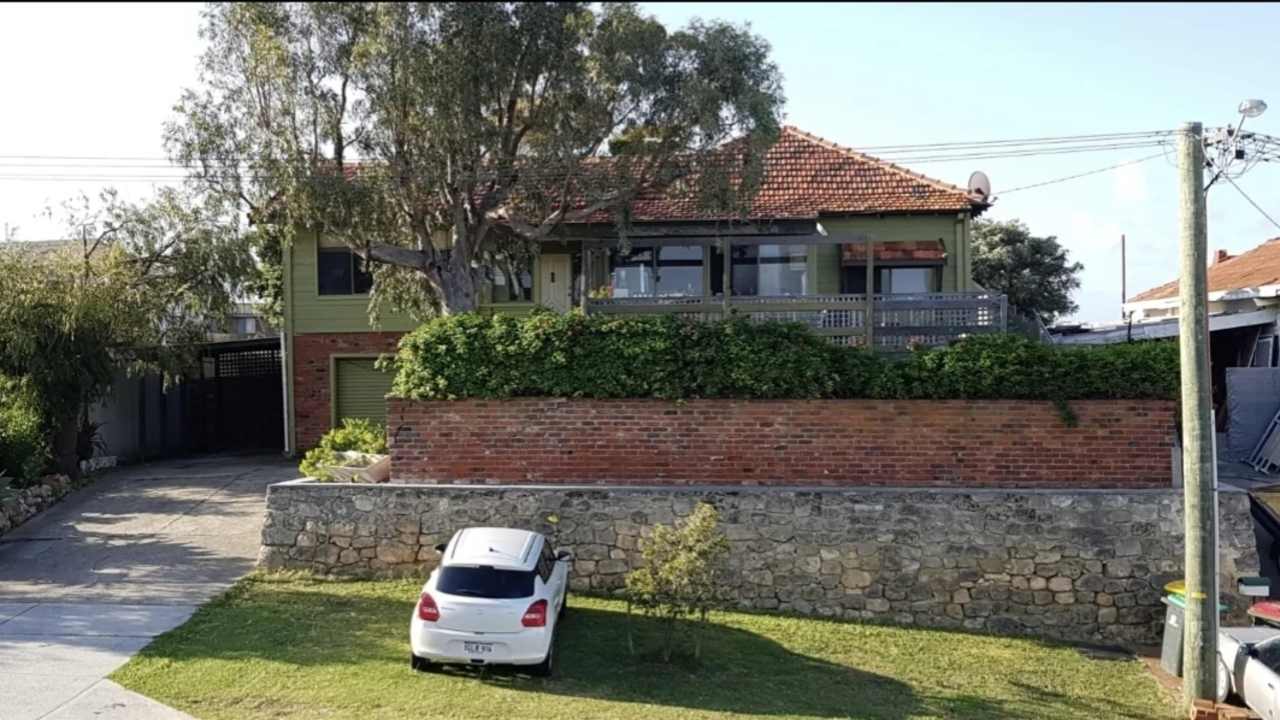 Room in a share house