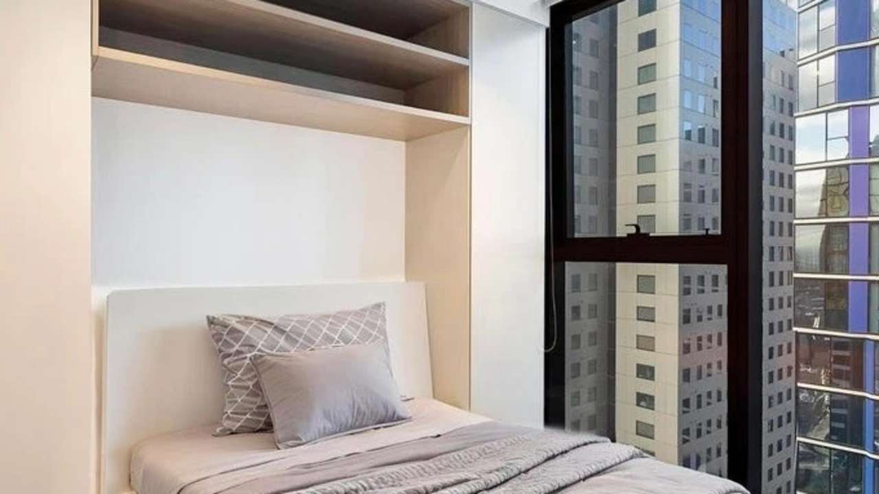 Furnished room with ensuite in a flatshare