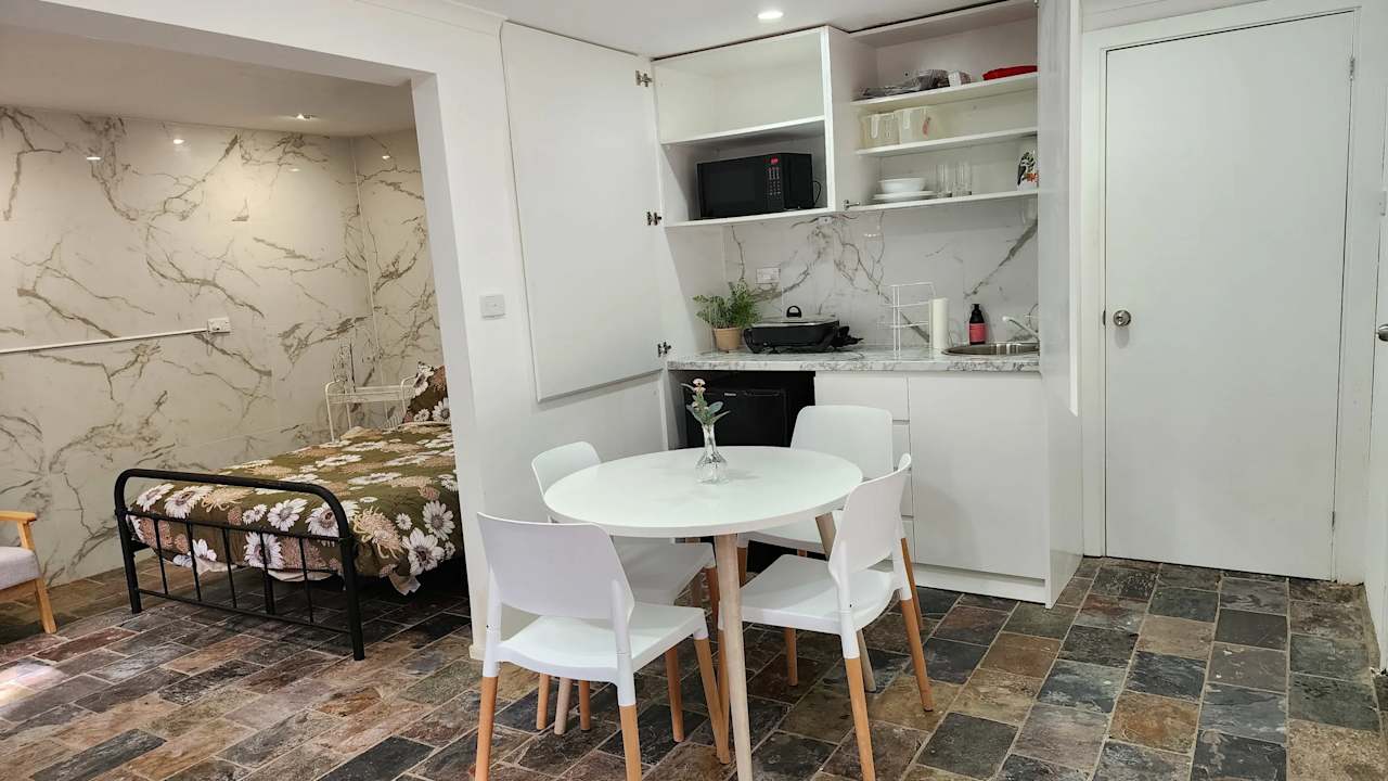 Furnished room studio flat for rent