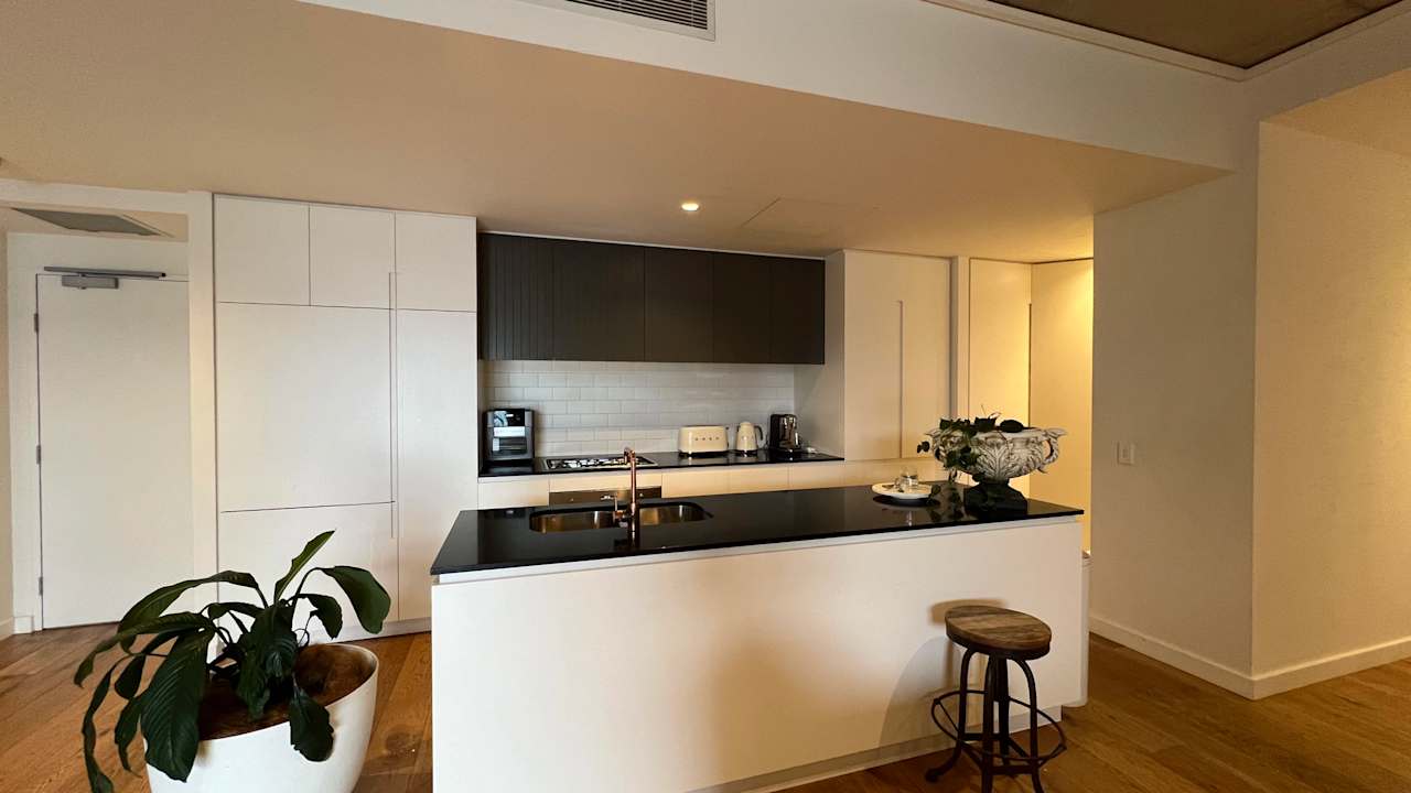 Furnished room in a flatshare