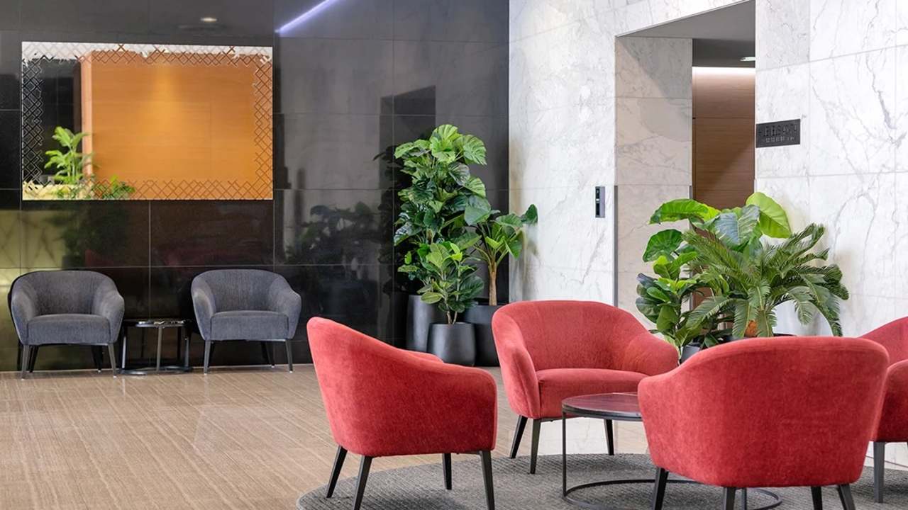 Furnished room with own bathroom