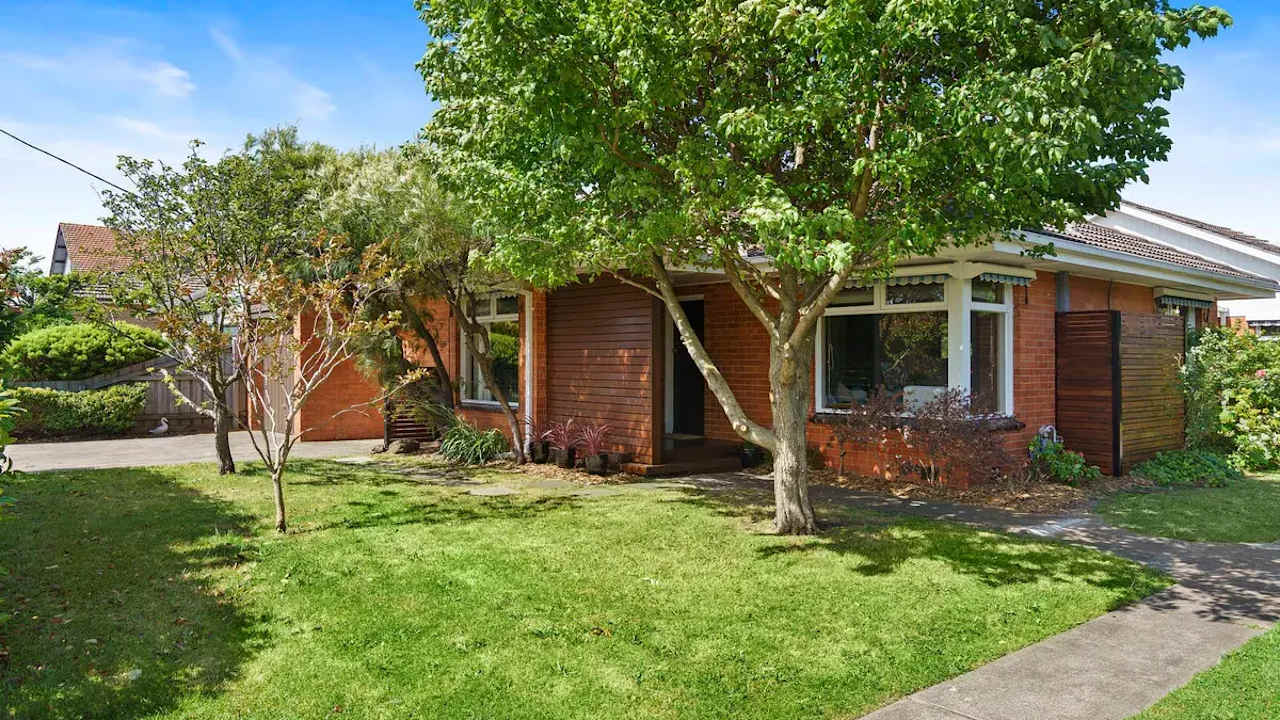 Room in a share house