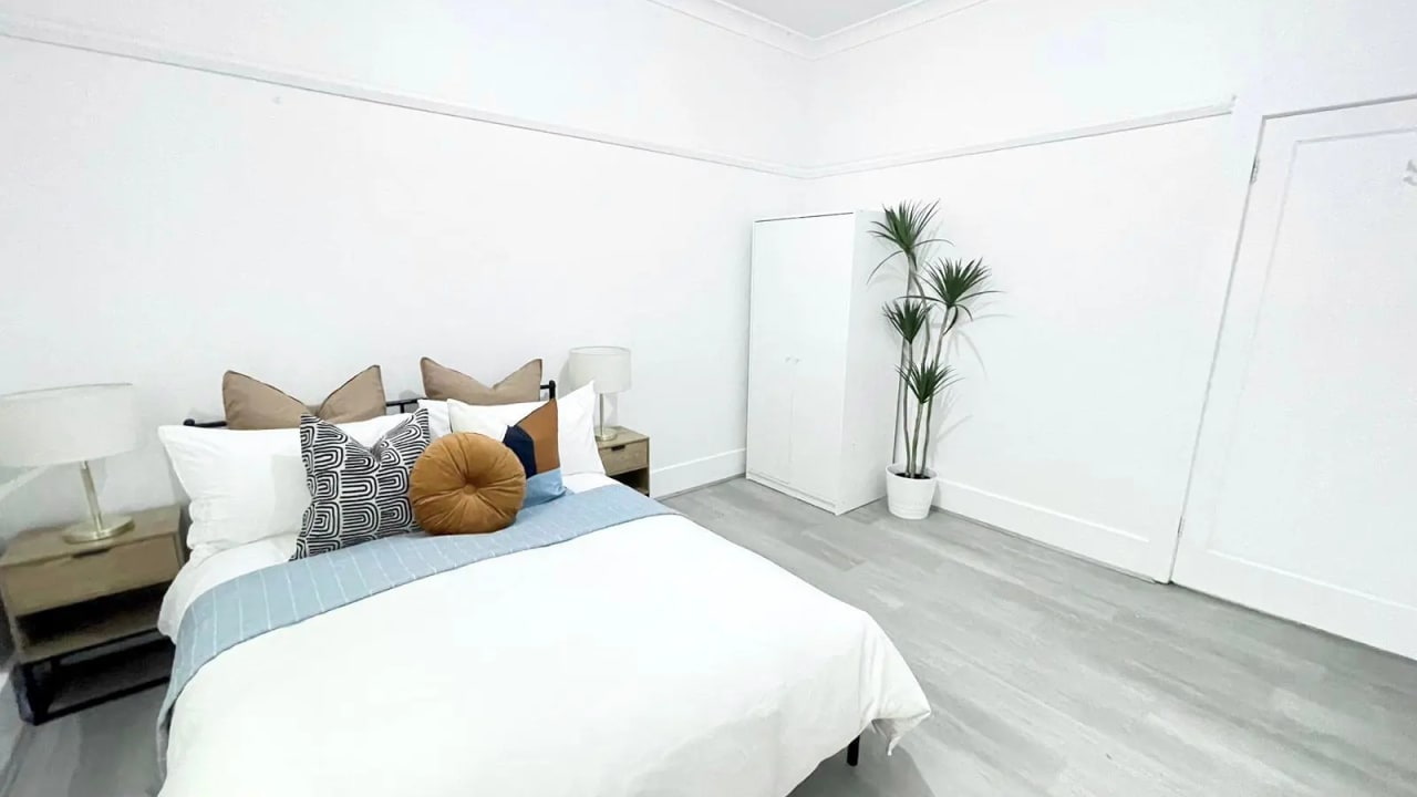 Whole property with 2 rooms for rent