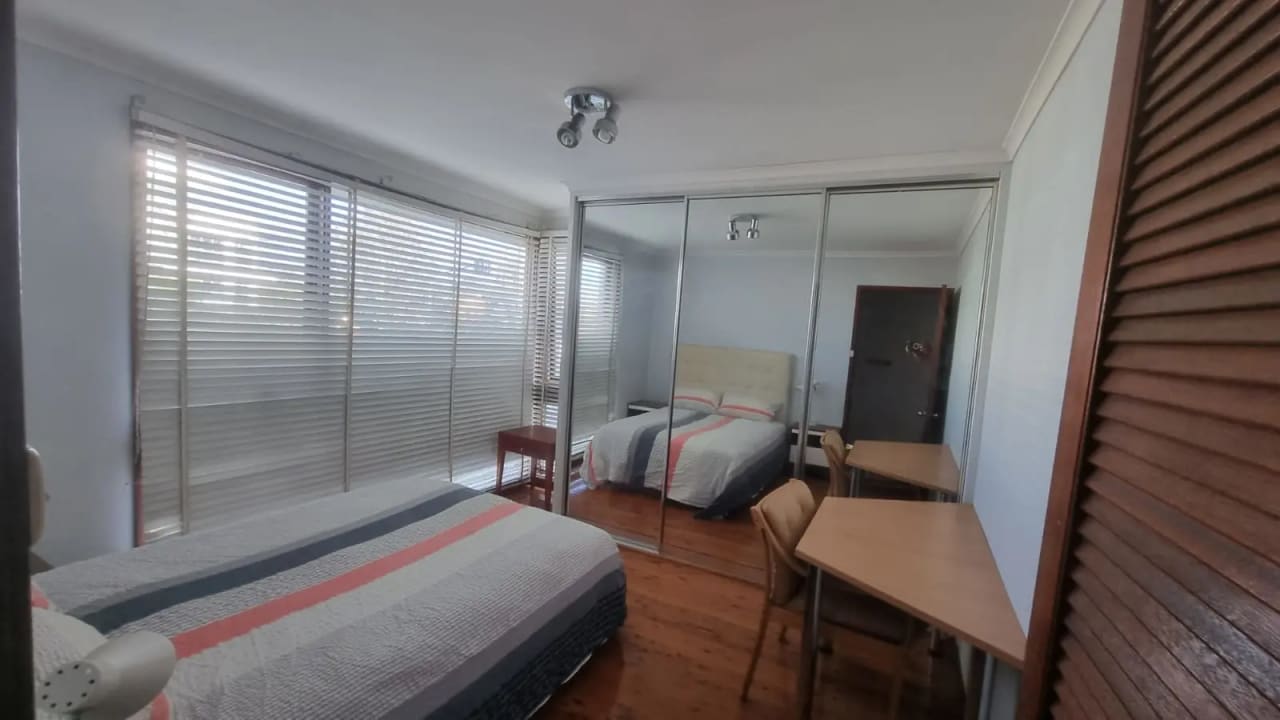 Furnished room in a share house